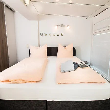 M1 - Apartmenthaus Marienburger Str 4 - Feriendomizil Hollich * Grömitz