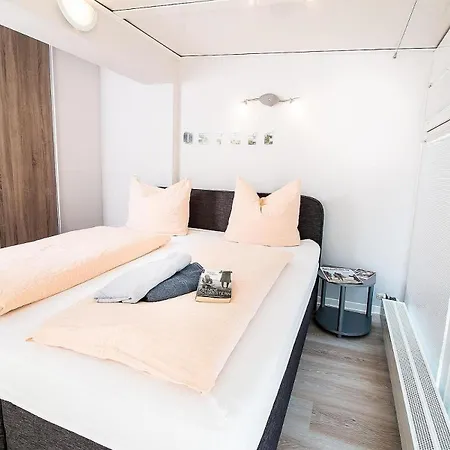 M1 - Apartmenthaus Marienburger Str 4 - Feriendomizil Hollich Apartamento Grömitz