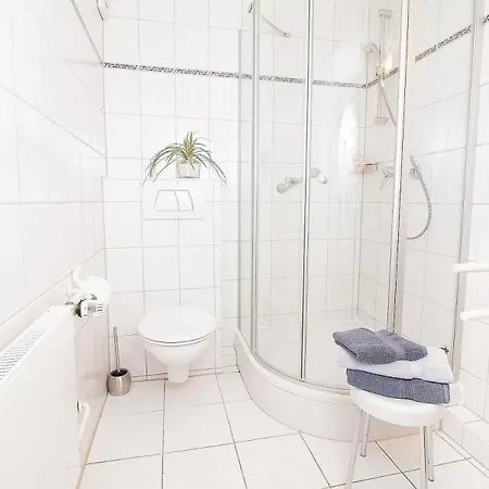 M1 - Apartmenthaus Marienburger Str 4 - Feriendomizil Hollich * Grömitz